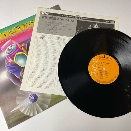 Винтажная виниловая пластинка LP Scorpions Fly To The Rainbow (Japan 1976) (No Obi) They Need A Million