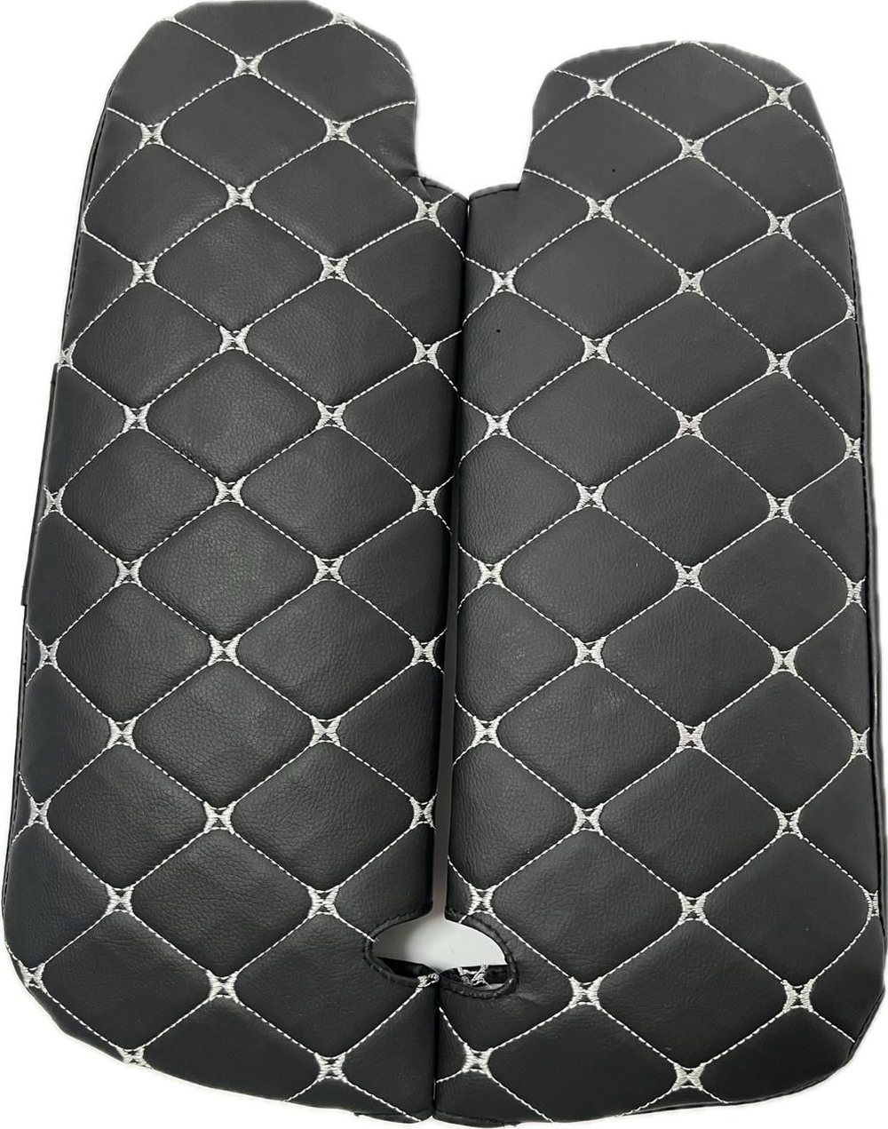 Чехлы на козырьки ЛАДА Гранта, Калина 1-2, Датсун (белая нить Бабочка)