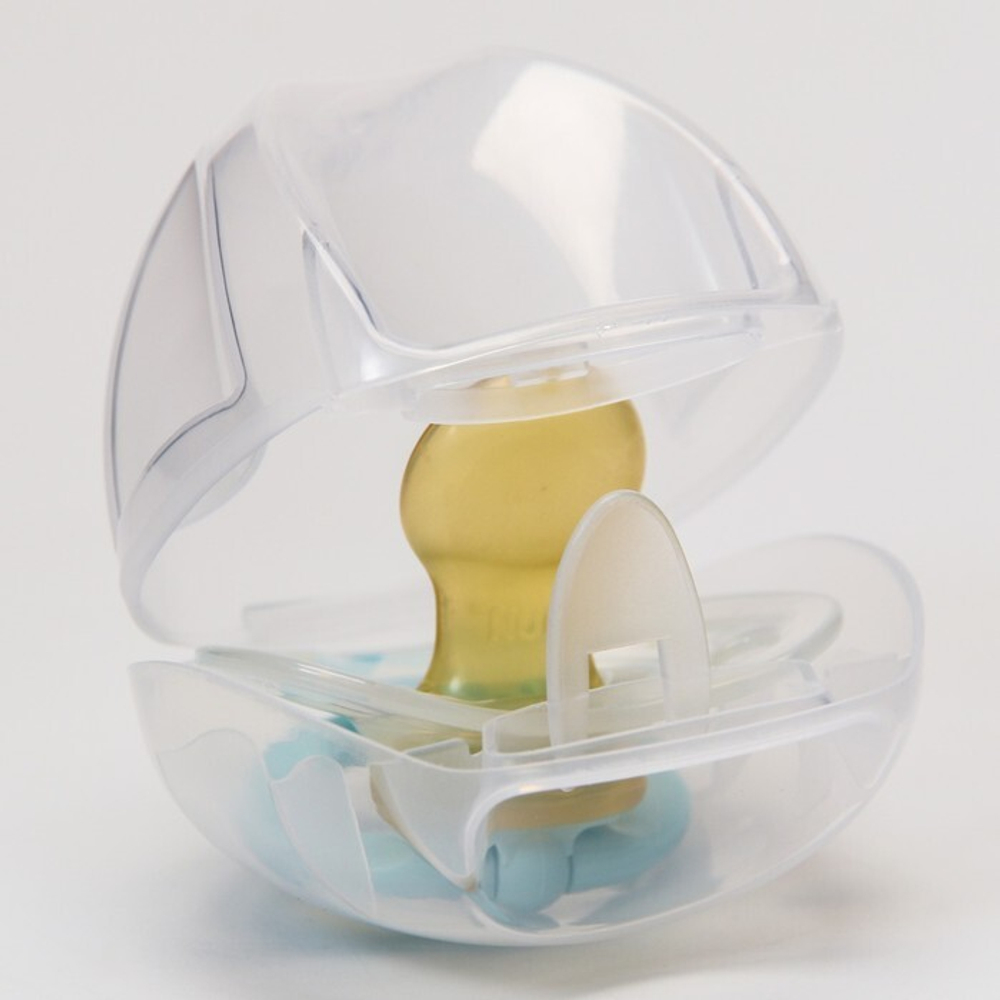 7454809 Соска-пустышка ортодонтическая, латекс, от 6 мес., в контейнере «Самолетик»