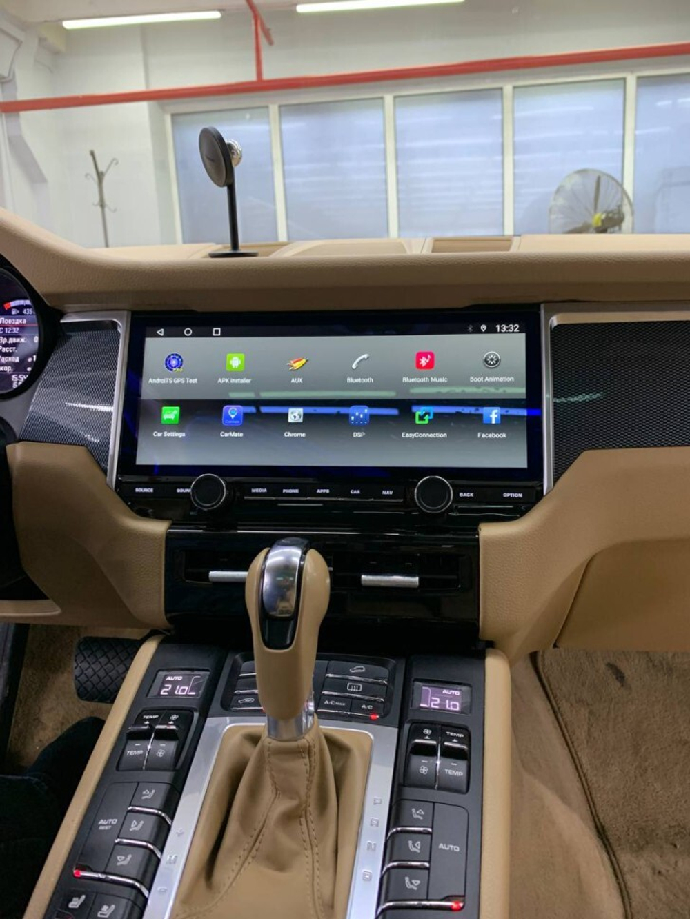 Магнитола Porsche Macan 2014-2016 (CDR3.0/PCM3.0) - Carmedia KP-P1202 монитор 12.3" на Android 10, 6Гб+128Гб, CarPlay, 4G SIM-слот