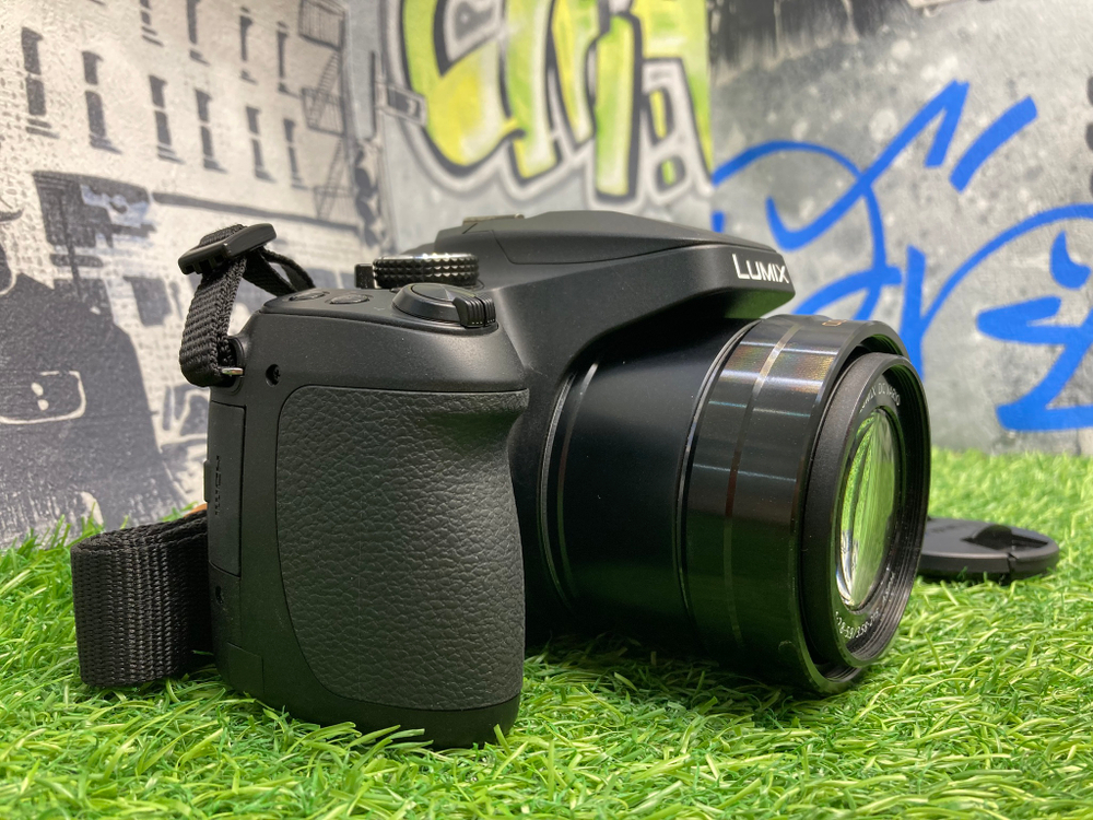Panasonic Lumix DC-FZ80