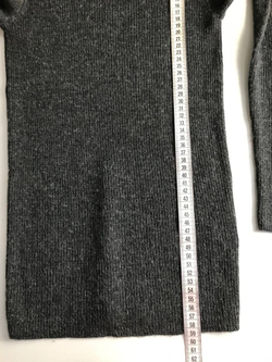 Джемпер UNIQLO с воротом из шерсти 42 размер