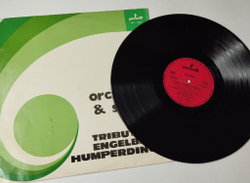 Винтажная виниловая пластинка LP Allan Caddy Orchestra and Singers Tribute To Engelbert Humperdinck (Польша 1974)