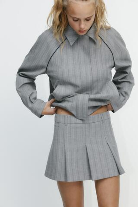 ZARA МИНИ-ЮБКА В ТОНКУЮ ПОЛОСКУ, МЯГКИЙ СЕРЫЙ