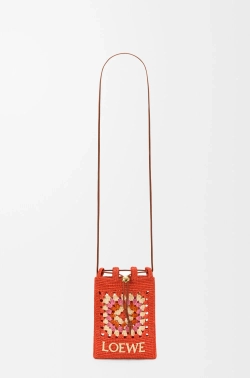 Loewe Сумка-мешок Patch Crochet на шнурке из телячьей кожи и рафии, ярко-оранжевый/розовый
