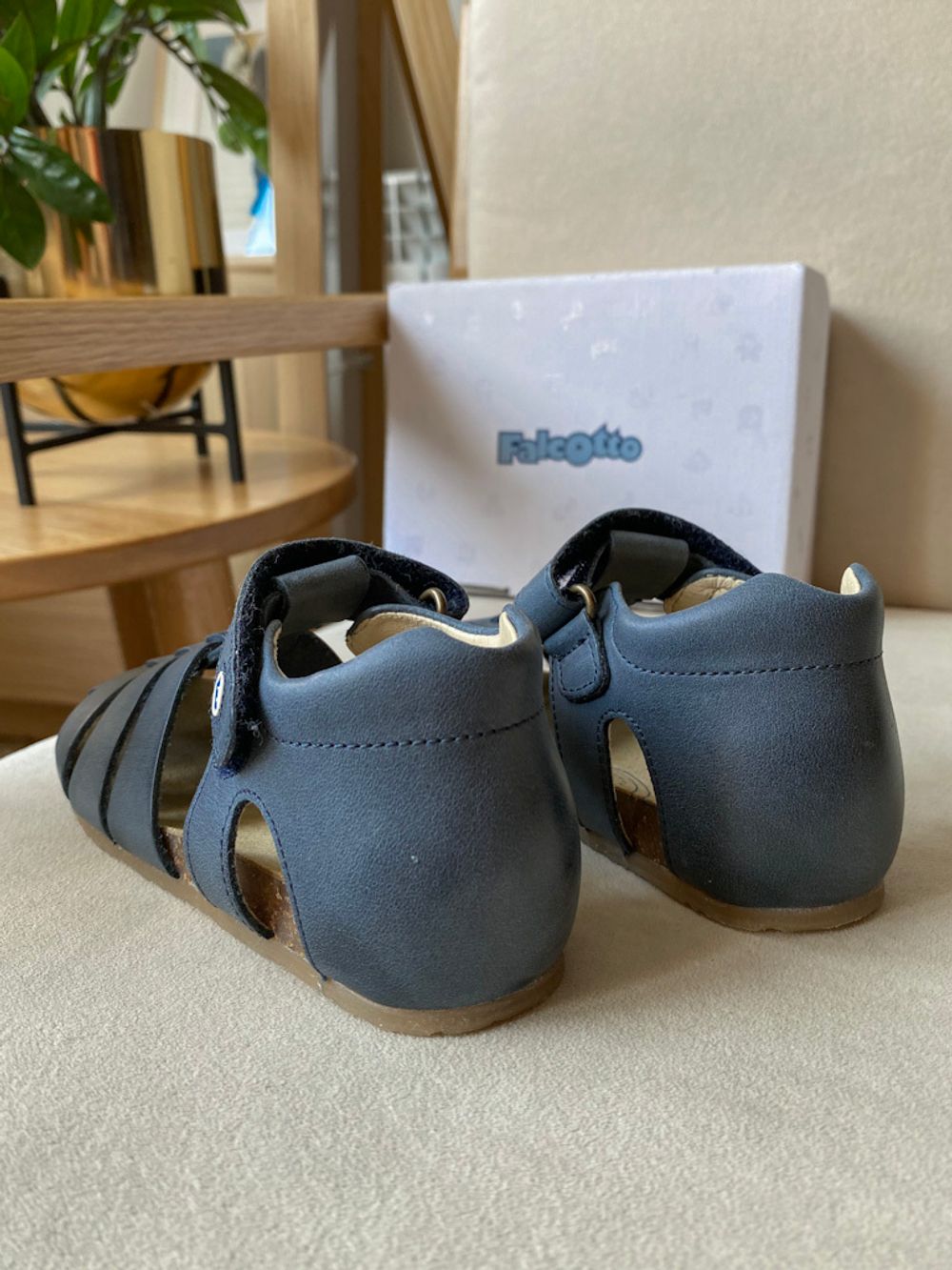 Новые босоножки Falcotto, 25