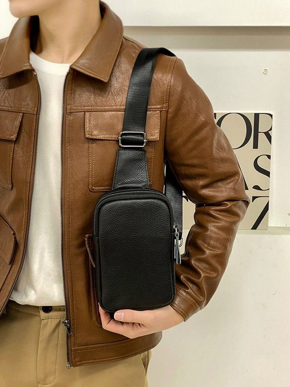 сумка на плечо из натуральной кожи