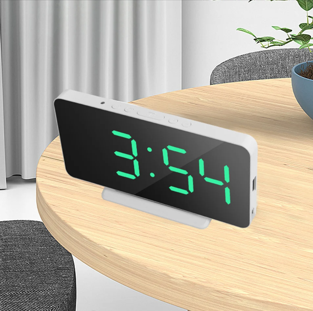 Часы светодиодные Космос X002 Зеленое свечение