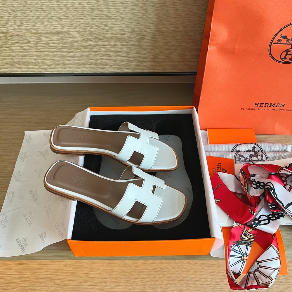 Hermes Oran Sandal