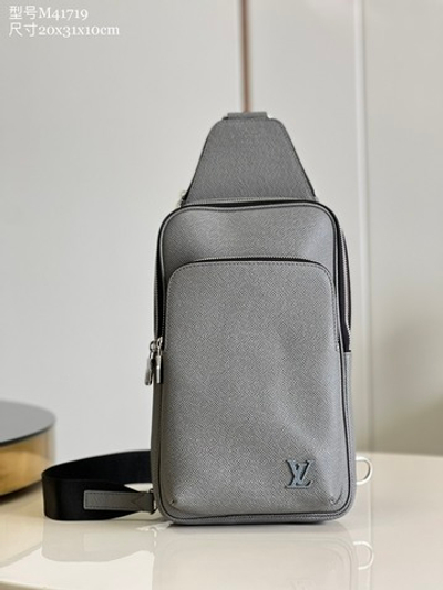 Louis Vuitton Avenue Slingbag