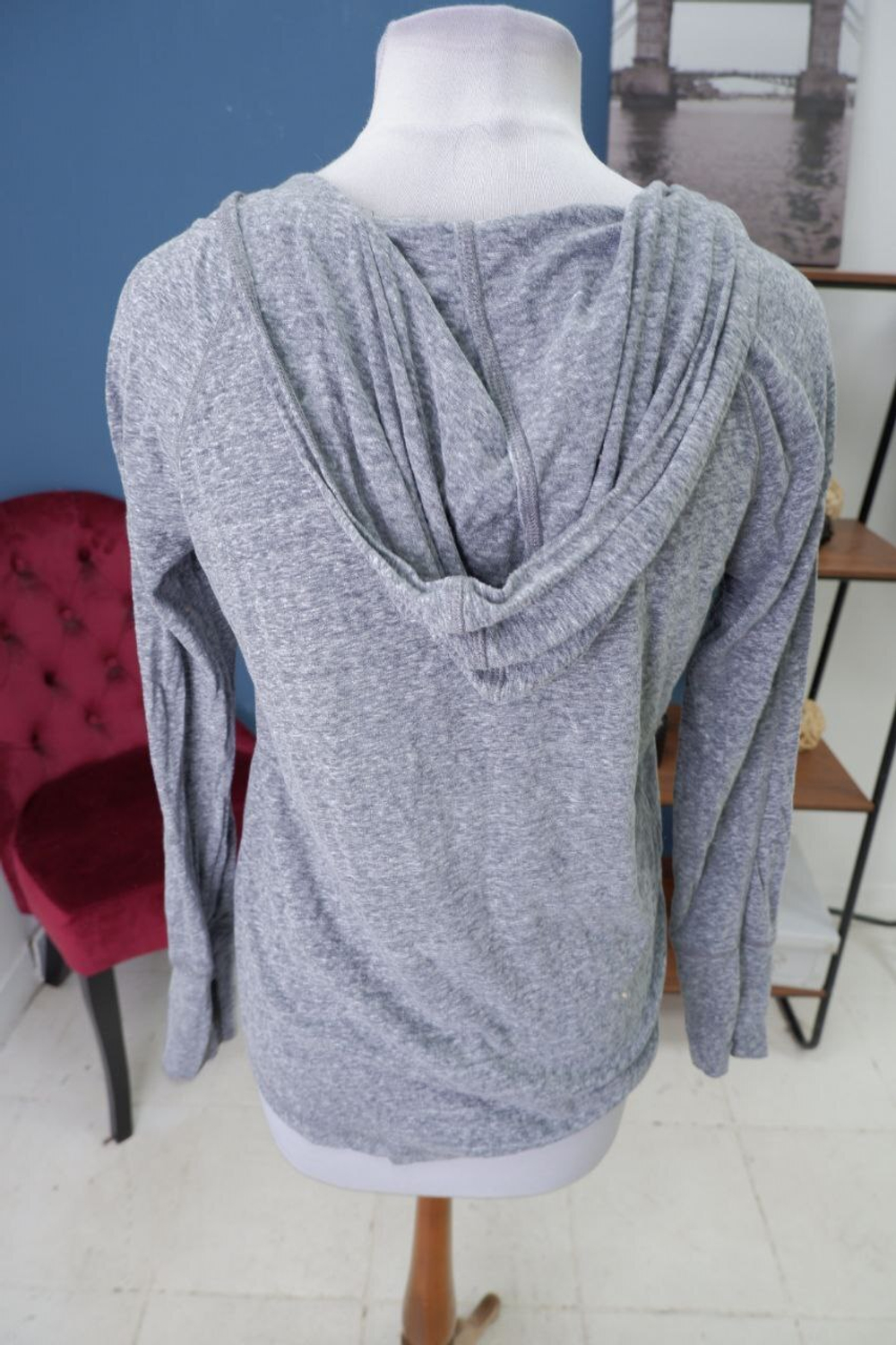 Джемпер светлый 44/46 размер