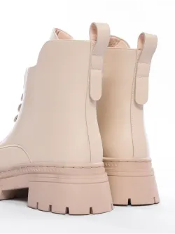 Зимние ботинки на высокой платформе