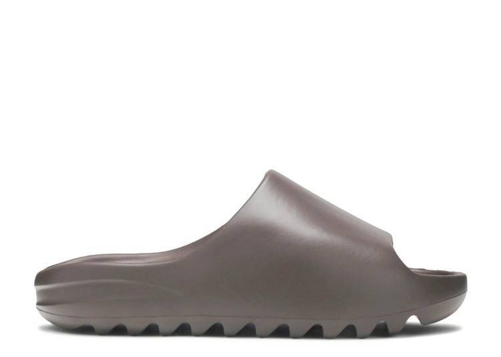 Yeezy Slides "Soot"
