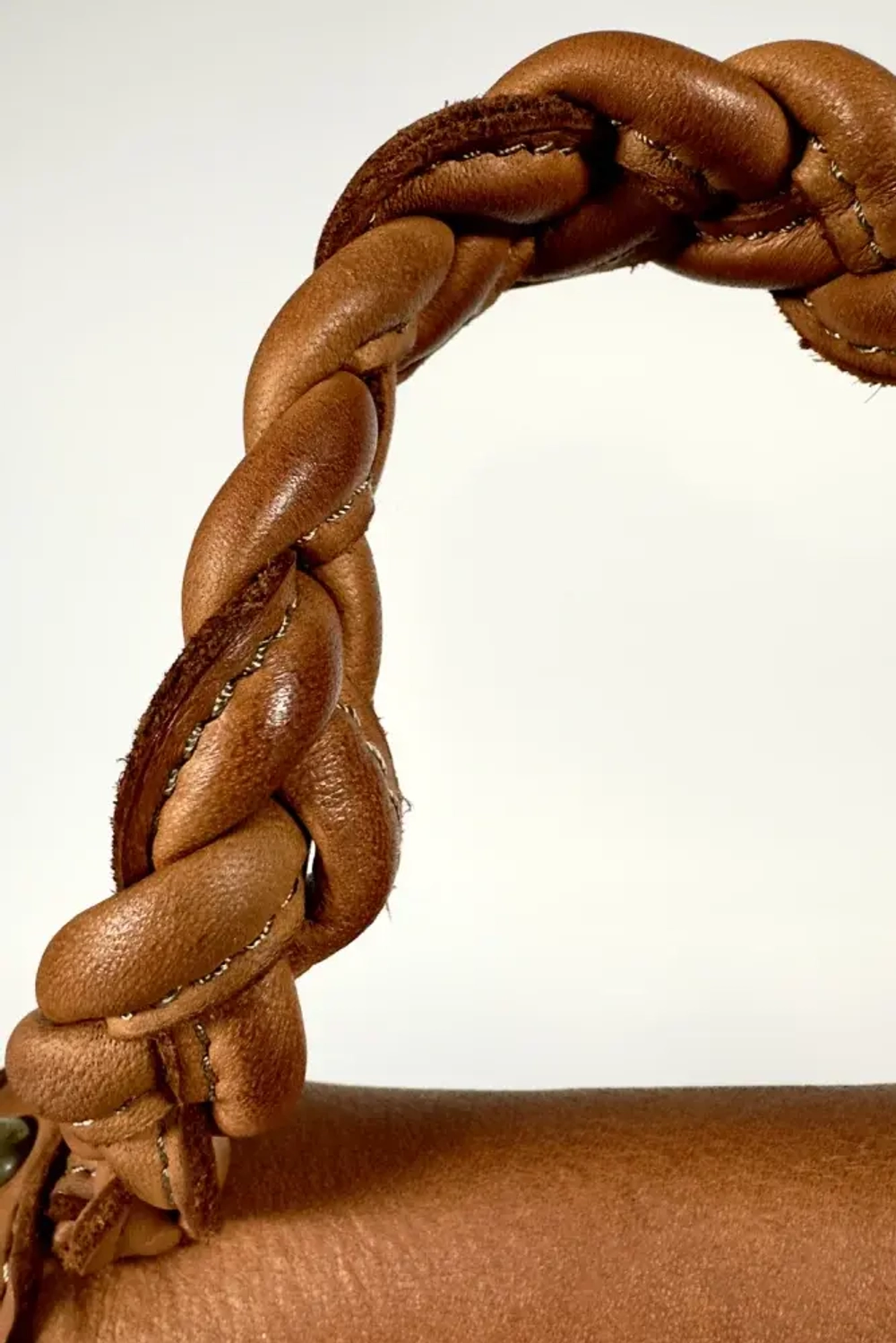 Женская сумка-портфель из натуральной кожи цвета whisky