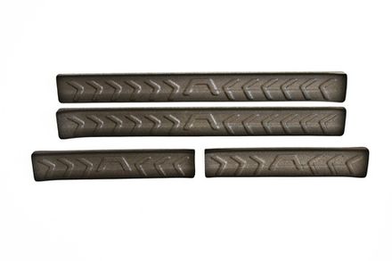 Накладки на внутренние пороги дверей для Nissan X-trail Т32 2015-2016, шагрень