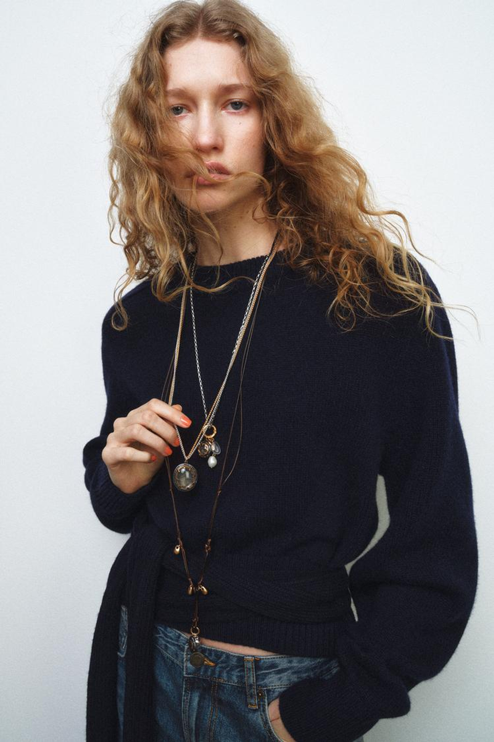 ZARA НАБОР ИЗ ТРЕХ ОЖЕРЕЛИЙ С КАМНЯМИ И ШАРМАМИ, ЗОЛОТОЙ/СЕРЕБРЯНЫЙ