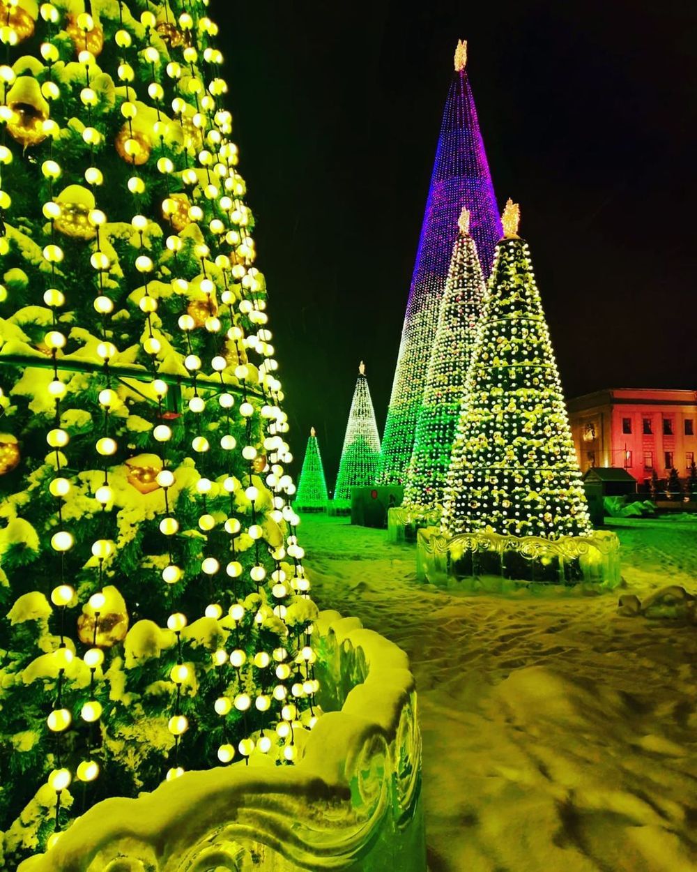 Умная уличная гирлянда «3D» на елку от 4 до 30 м