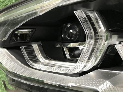 Битая Фара левая BMW X3 G01 (17-21) Adaptive LED