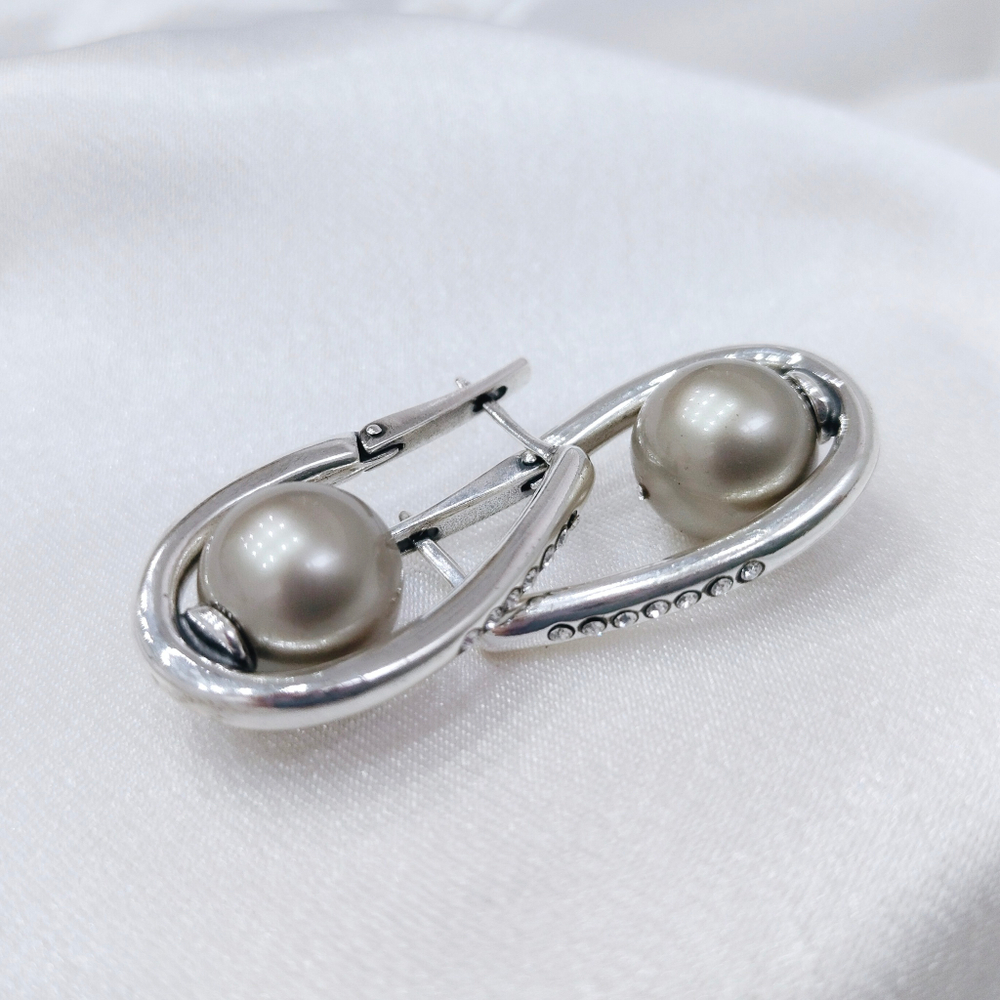 "Эол" серьги в серебряном покрытии из коллекции "Жемчужная" от  Jenavi  с английским замком