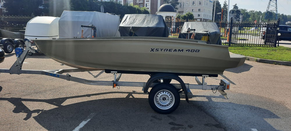 Алюминиевая лодка Xstream 400. В наличии