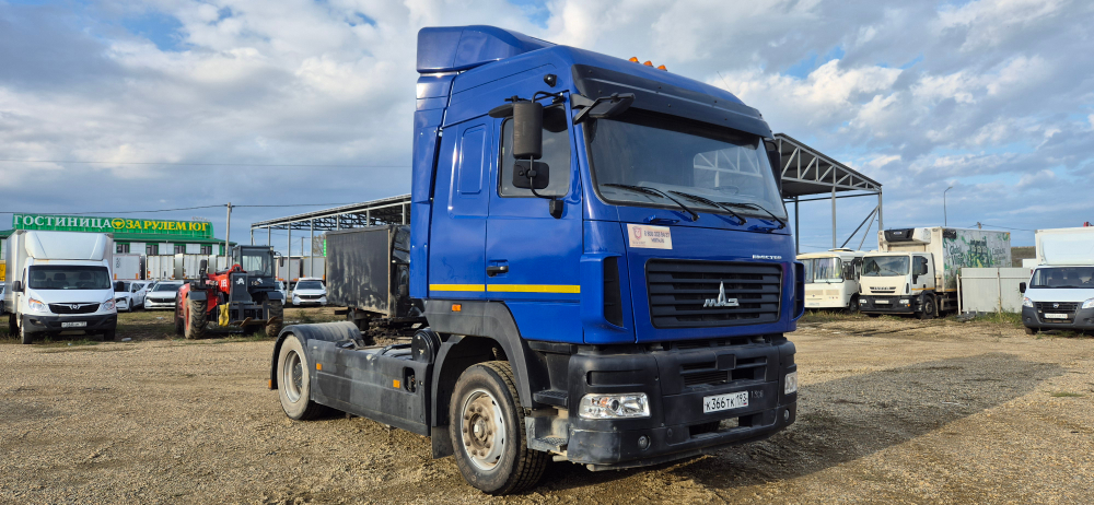 МАЗ 5440 4x2 Седельный тягач 544028-520-031 (Дизельный, 11,6 л, 428 л.с., МТ)