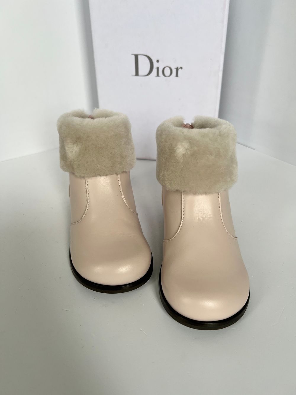 Новые зимние ботинки Dior, 23