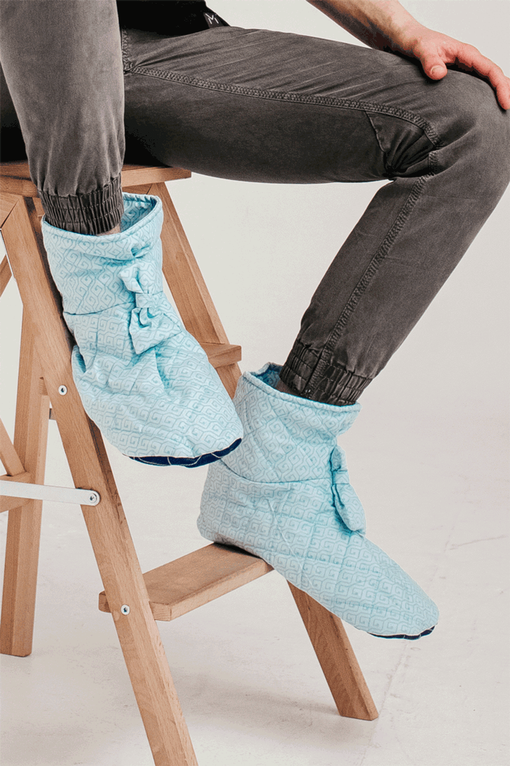 Тапочки-сапожки домашние KOSTARINA (проверьте наличие нажав на размер)