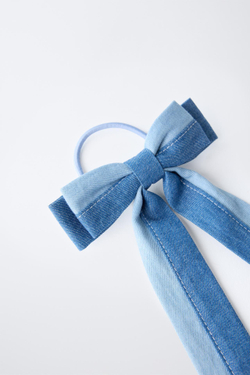 ZARA ДЖИНСОВАЯ РЕЗИНКА ДЛЯ ВОЛОС С БАНТОМ, СИНИЙ