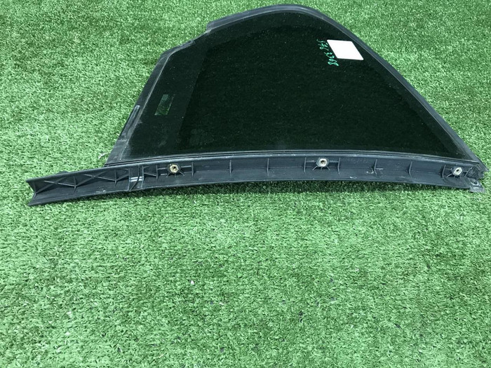 Форточка двери задняя правая BMW 5er F10 (2009-2017)