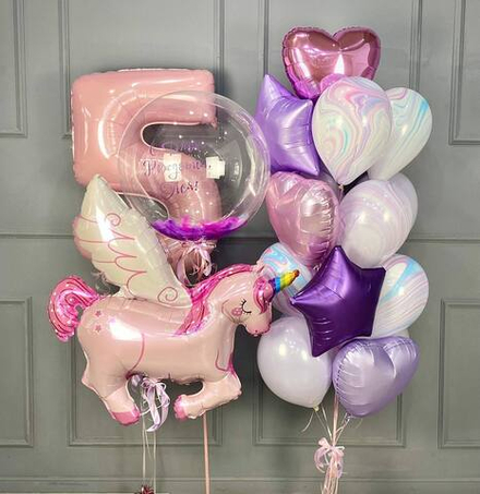 Композиция "Спящий единорог" и шар с перьями