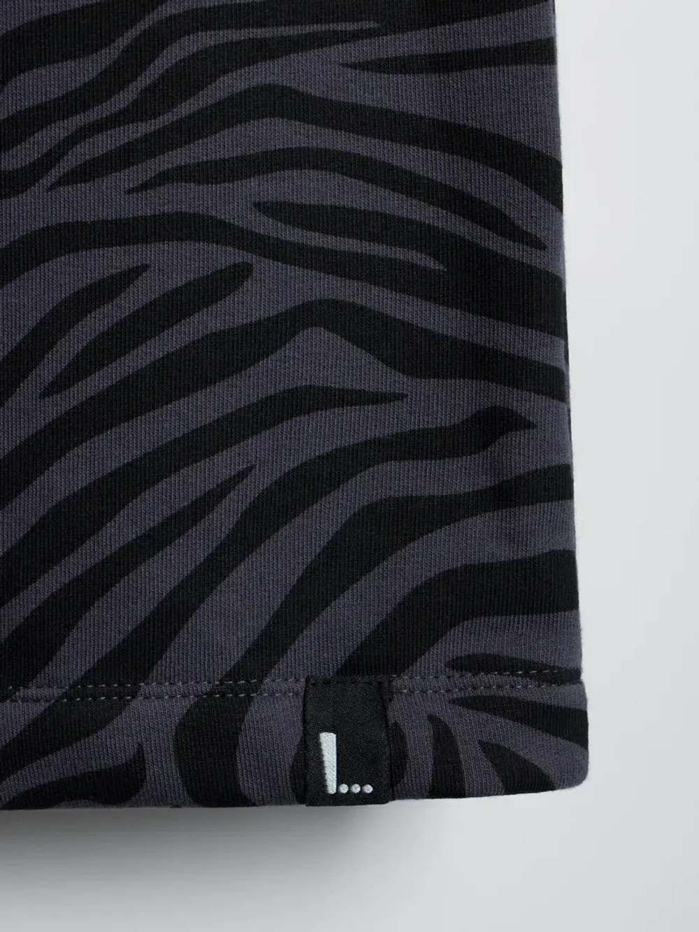 Спортивный костюм для девочки в школу