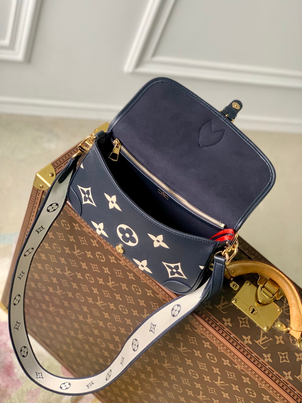 Louis Vuitton Diane