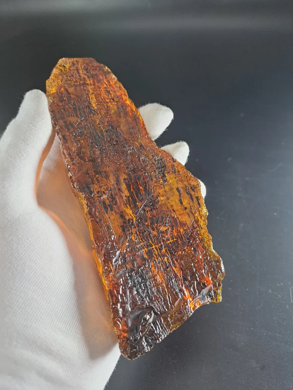 Копал молодой янтарь коллекционный 101 гр