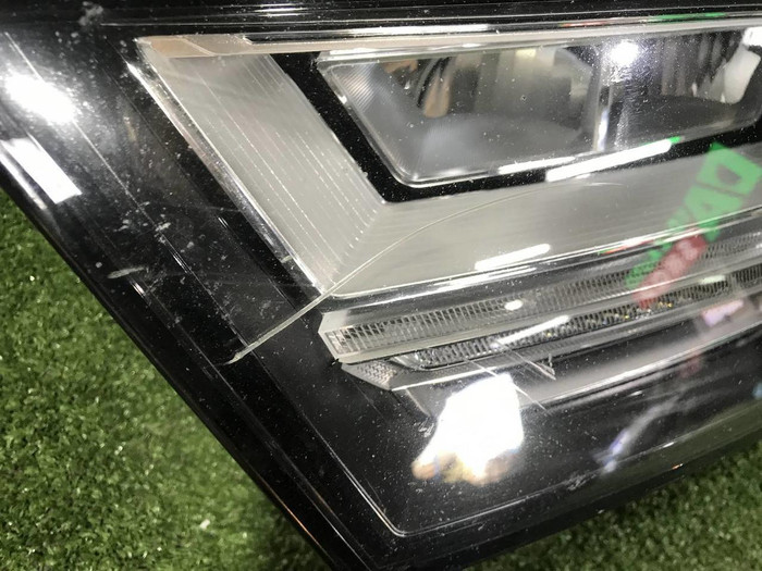 Фара левая Audi Q7 2 (2015-2019) LED