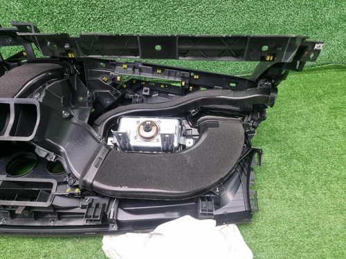 Торпедо Geely Tugella (2019-2024)