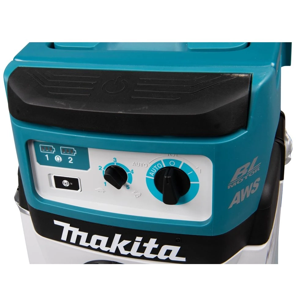 Аккумуляторный пылесос Makita DVC157LZX3