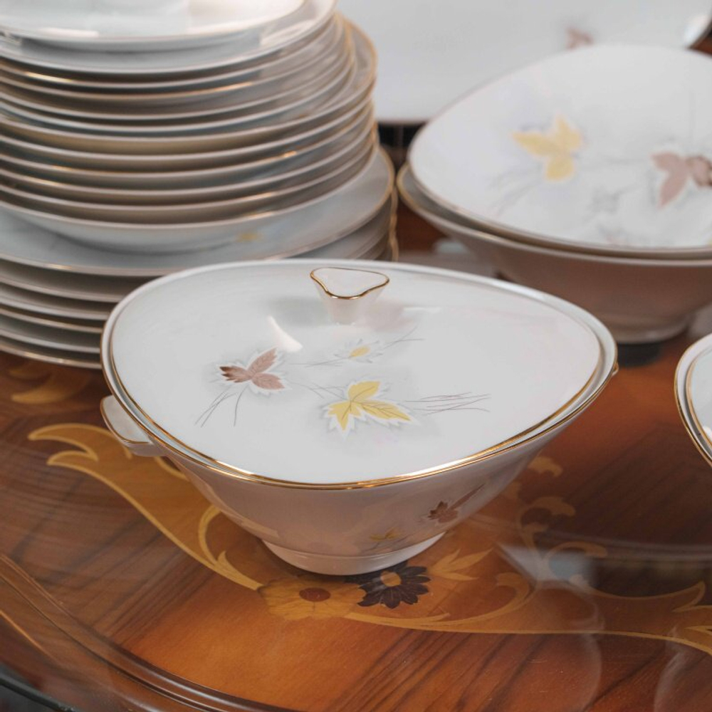 Столовый сервиз на 12 персон «Осенние листья»