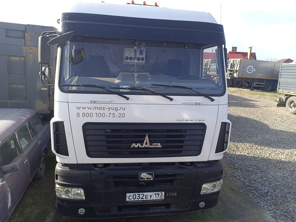 МАЗ 5440 4x2 Седельный тягач 544028-570-031 (Дизельный, 11,6 л, 423 л.с., МТ)