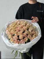 Букет из розы в розовом оттенке 51 шт