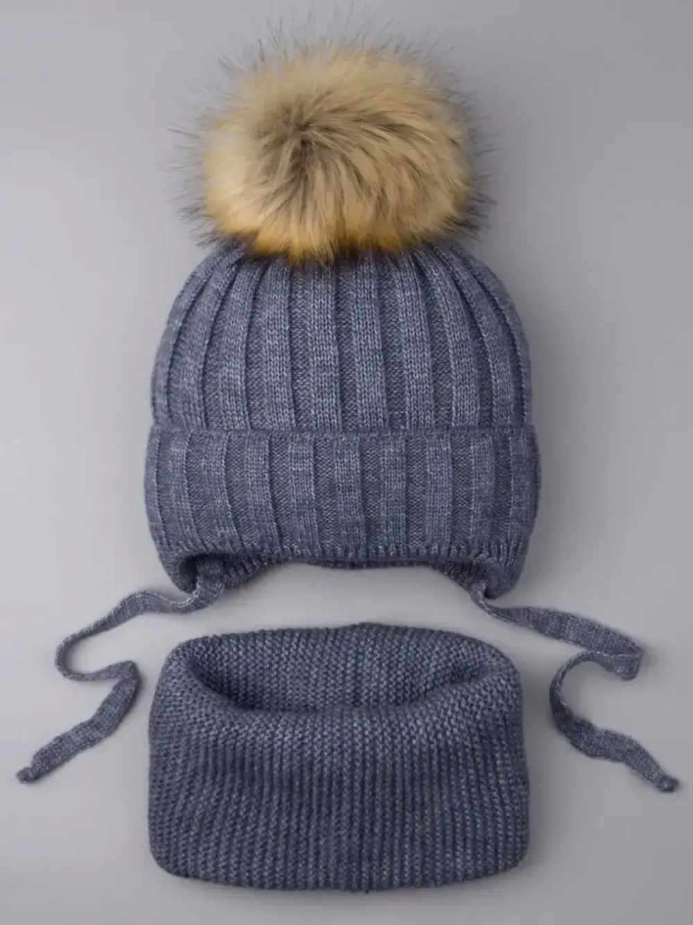 Шапка зимняя детская с помпоном и снуд