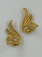 Клипсы с брашировкой Monet