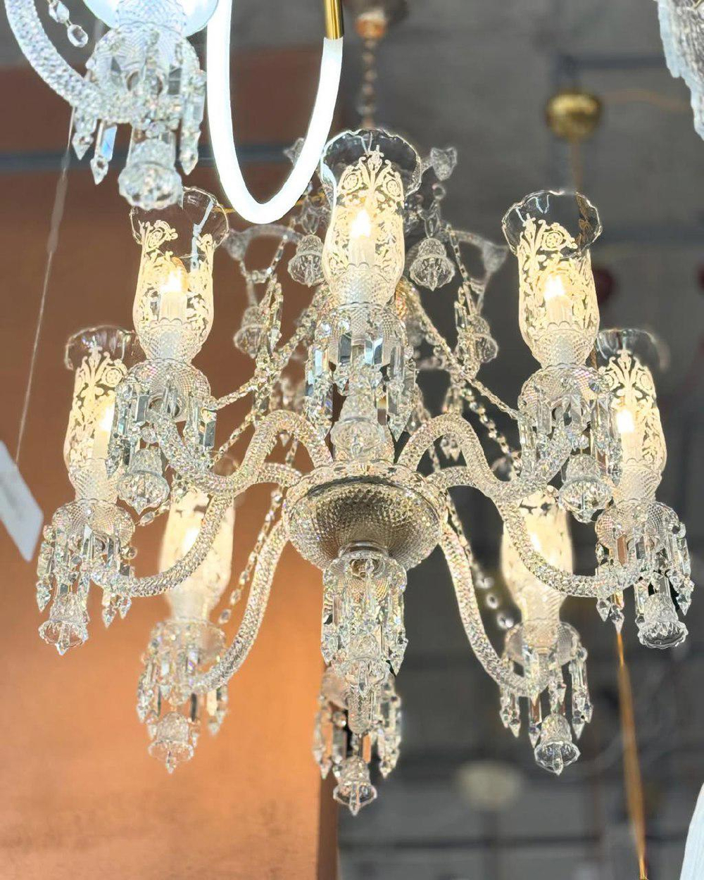 Светильники в стиле Baccara — воплощение изысканной классики и роскоши.