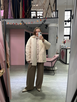 Бомбер Лоран молочный