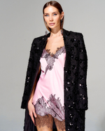 Платье длины мини с отделкой французским кружевом