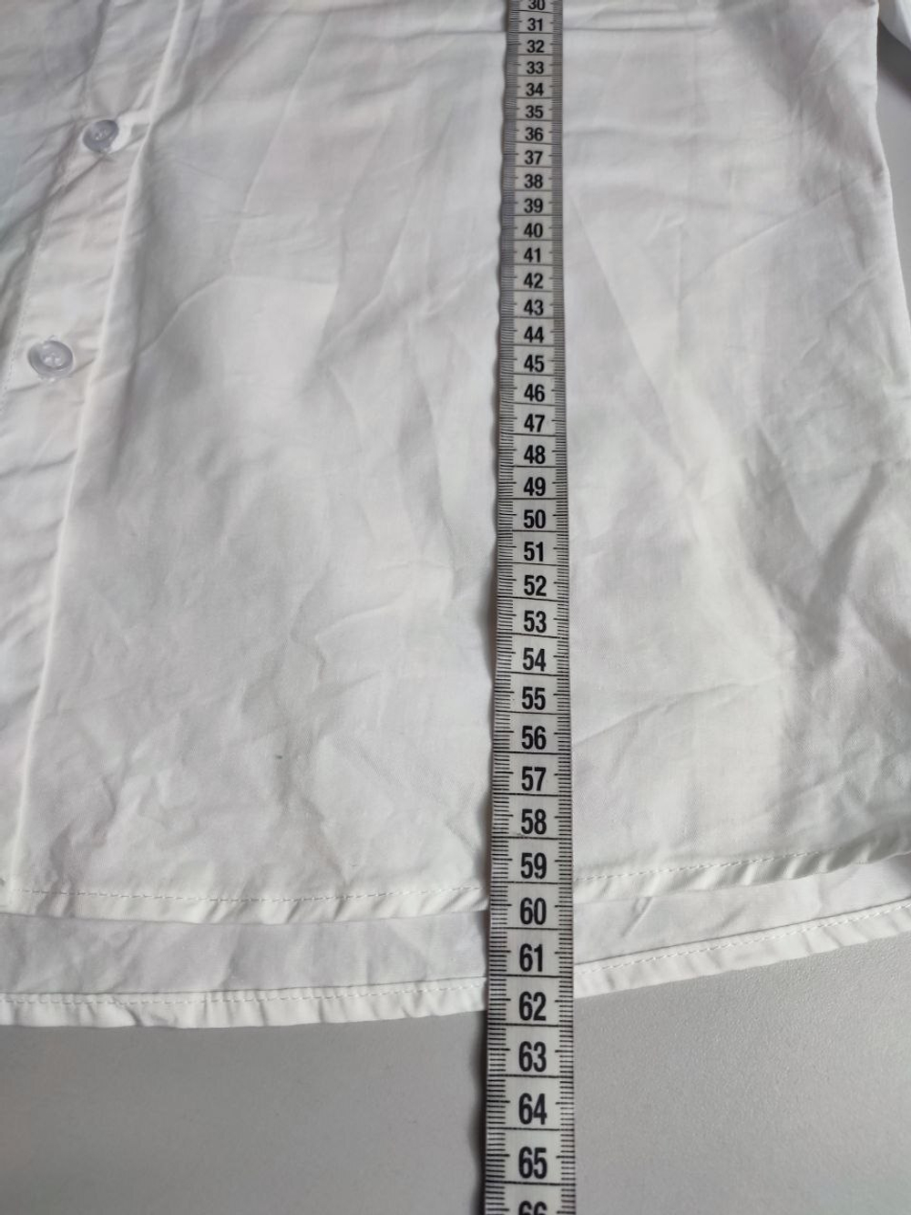 Рубашка лаконичного кроя 46-48 размер