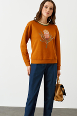 22714 Джемпер женский (кленовый лист)