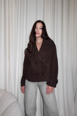 Пальто двубортное, укороченное