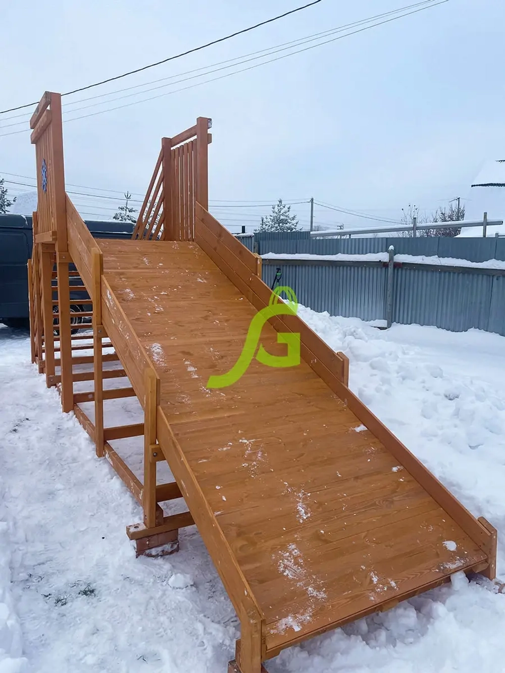 Заливная горка "Snow Fox Start" с крышей, скат 4 м