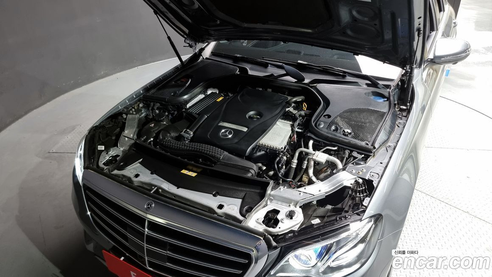 Mercedes-Benz E-Class W213 E300 4MATIC Exclusive (06.2020)