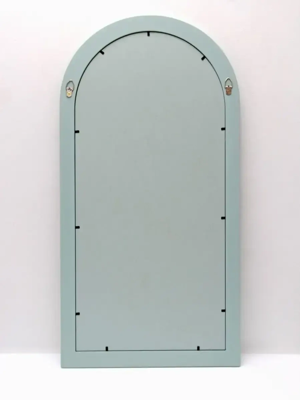 Зеркало настенное для прихожей 66*34 см